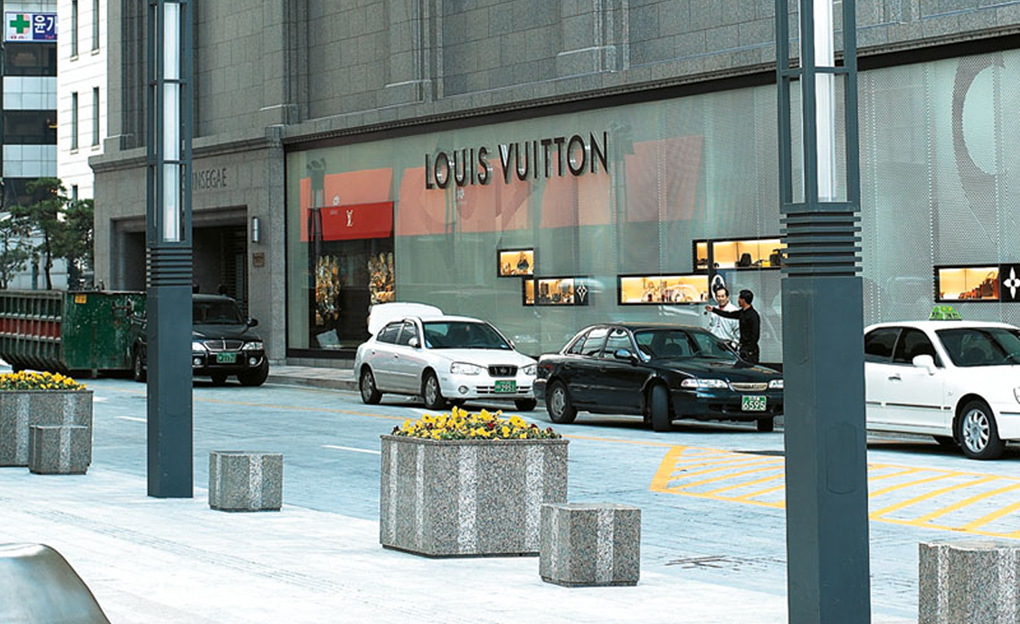 Shinsegae Department Store Main Store Outdoor