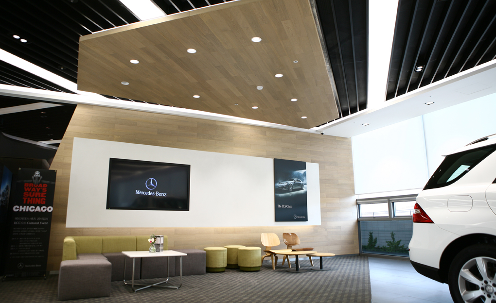 Mercedes benz Gangbuk brunch