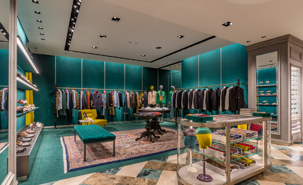 GUCCI 신세계백화점 강남점 남성복매장