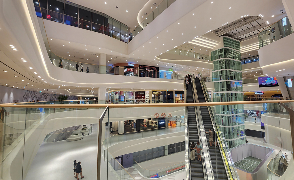 Lotte Mall West Lake Hanoi Branch