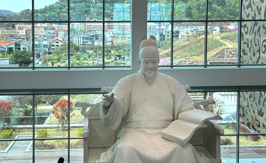 김해시립김영원미술관